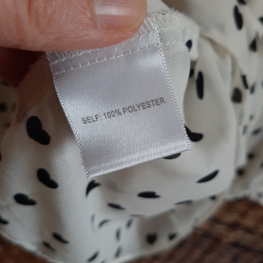 Rose + Olive Blouse Women's XL Cream Smocked Semi Sheer Heart Print Ruffle Neck - Picture 8 of 9